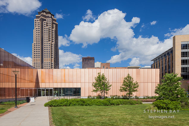 Des Moines public library.