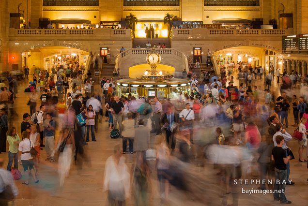 Travellers passing through Grand Central Terminal. New York City, New York, USA.