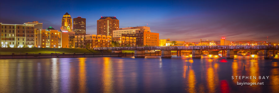 Des Moines skyline and riverwalk. Des Moines, Iowa.