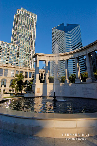 Wrigley Square and Millennium Monument, early morning. Millennium park, Chicago, Illinois, USA.