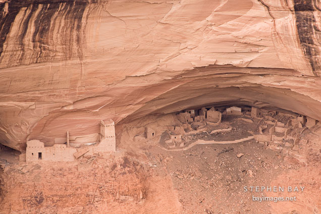 Mummy Cave Ruin is a large Kayenta Anasazi dwelling. Canyon de Chelly NM, Arizona.