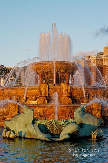 Water spraying at Buckingham Fountain. Chicago, Illinois, USA.