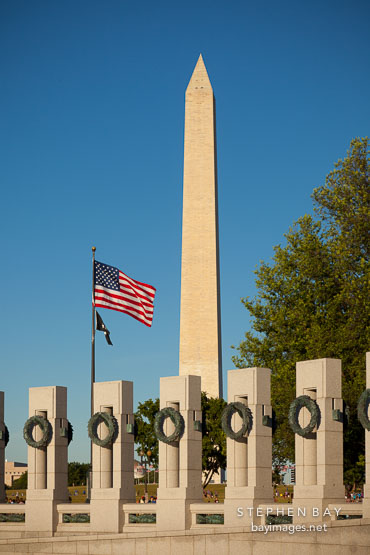Granite pillars at the WWII Memorial and Washington Monument.