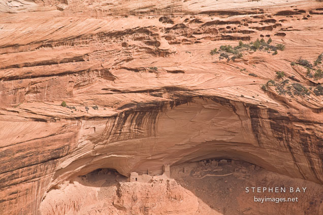 Mummy cave ruin is set into the canyon wall. Canyon de Chelly NM, Arizona.