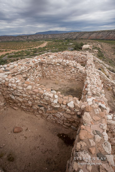 The rooftops (now missing) were used by the Sinagua Indians as living areas. Tuzigoot National Monument, Arizona, USA.
