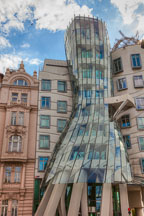 Dancing house. Prague, Czech Republic. - Photo #30045
