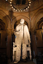 Statue of president James A. Garfield. Garfield monument, Lake View Cemetery, Cleveland, Ohio, USA - Photo #4187