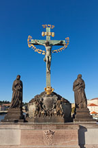 Statue of the Crucifixion on the Charles Bridge. Prague, Czech Republic. - Photo #29490