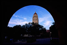 Hoover Tower framed by an arch, Stanford University. Stanford, California, USA. - Photo #1191